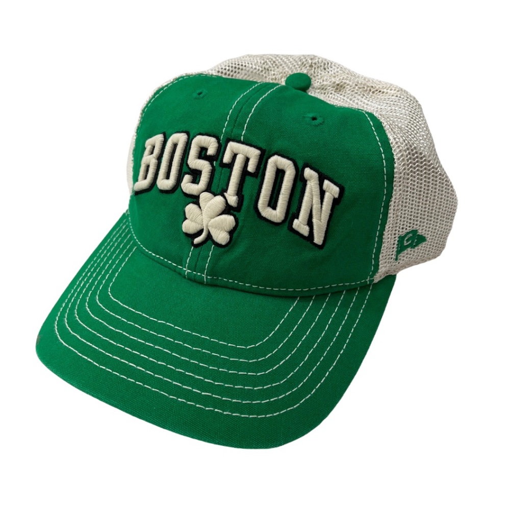 NWOT Boston Shamrock 3D Embroidered Snapback Trucker Hat